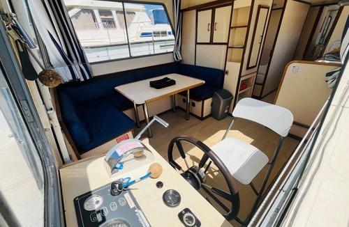 Colombiers Boat Rental | Spacious boat with water view - 8 guests