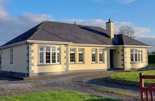Banagher House | Spacious four-bed property located in Banagher outside Birr.