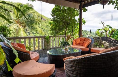 Glacis House | Spacious House with Shared Pool in Machabee