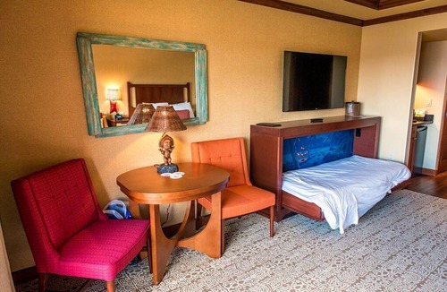 Bay Lake Resort | Spacious studio resort sleep 5 within 5 minute walk to Magic Kingdom