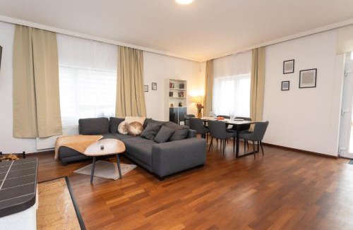 Gohlis House | Stadthaus mit 2 Schlafzimmern & Wohnzimmer mit Kamin - Kostenloser Privat-Parkplatz auf dem Grundstück