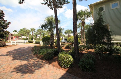 Santa Rosa Beach House | Starfish&Coffee, sleeps 10, extra living space, 2 king beds, + beach & kid gear
