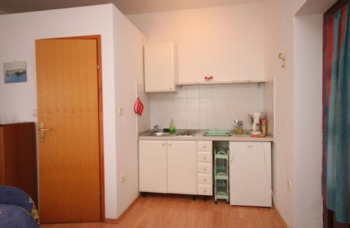 Donji Kraj Apartment | Studio flat with balcony and sea view Kraj, Opatija (AS-7794-a)