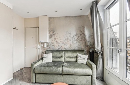 Ternes Apartment | Studio Mac Mahon - Champs Elysees by B'Your Home