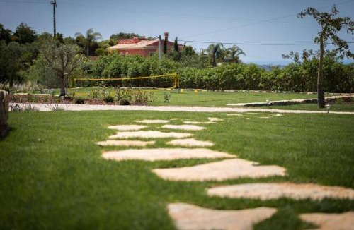 Loule Villa | Stunning villa, heated pool, pool bar, sea views