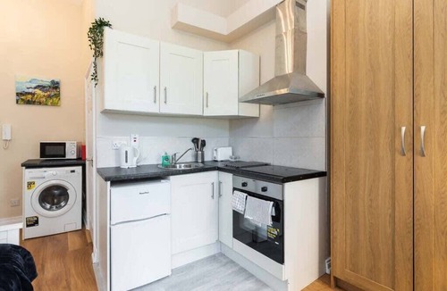 City Centre Dublin Apartment | Stylish STUDIO GREAT CENTRAL LOCATION FAST WIFI