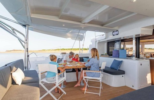 Bonifacio Boat Rental | Sun-Kissed Sailing Adventure in Bonifacio, Córcega