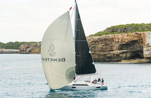 Port Grimaud Boat Rental | Sun-Kissed Sailing Adventure in Provence-Alpes-Côte d'Azur