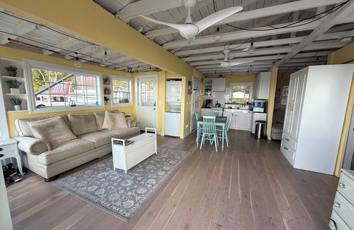 Baiting Hollow Cottage | Sunsets over Long Island Sound nPeaceful retreat on the North Shore