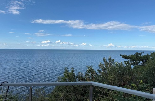Baiting Hollow Cottage | Sunsets over Long Island Sound nPeaceful retreat on the North Shore