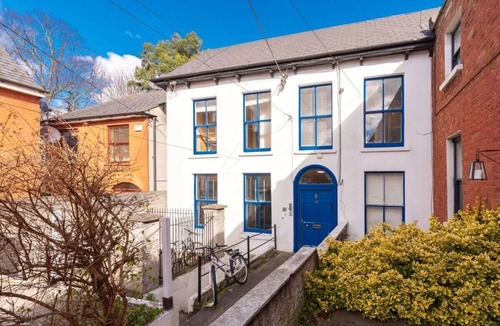 Rathmines Apartment | Super Location Cosy studio*reliable WIFI & TV