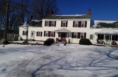 Greene Bed & Breakfast | The 1810 Juliand House Bed & Breakfast