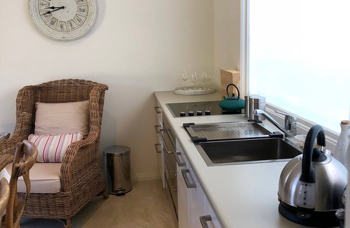 Ingleside House | "The Barn House", Pet Friendly, Tennis/Pickle Ball Court