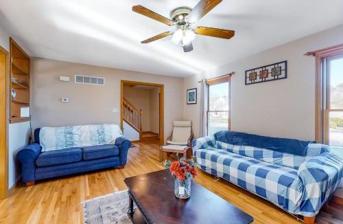 East Harwich House | The Carriage House