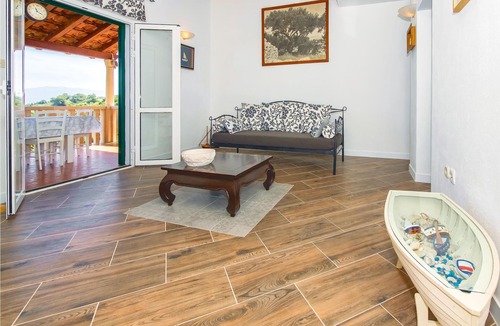 Postira Apartment | The cottage consists of 2 housing units, which are connected by external stairs.