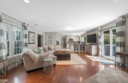 Wading River House | The Lindsay Luxurious Estate: Heated Pool, Hot Tub