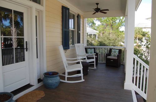 Sunnyside House | "The Odyssea" - Carillon Beach - Beautiful Home Two Lots From Beach!
