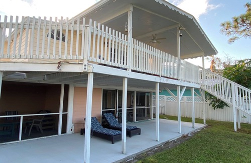 Tybee Island Condo | The Pineapple Cottage Condo - Waterfront living on Chimney Creek