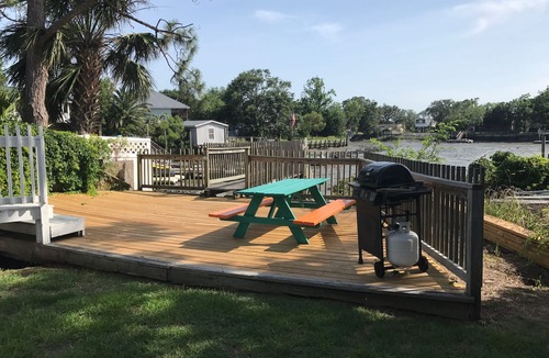 Tybee Island Condo | The Pineapple Cottage Condo - Waterfront living on Chimney Creek