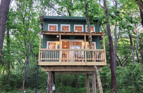 Machipongo Cottage | The Waverly Tree House