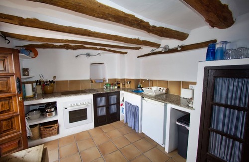 Iznajar Cottage | Tranquility & Peace in the Historical Heart of Andalucia - Casita Liebre