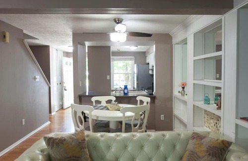 Indianapolis House | Trilevel, King beds, Great Location!!