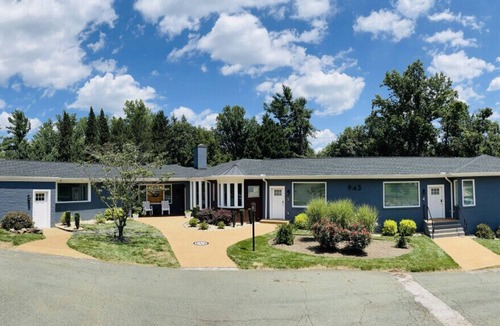 Charlottesville Condo | Unit 1 Expansive Luxury Suite for up to 4 Persons