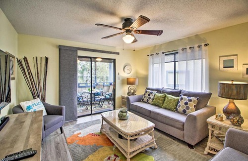 Myrtle Beach Apartment | Updated Myrtle Beach Getaway with 2 Community Pools!