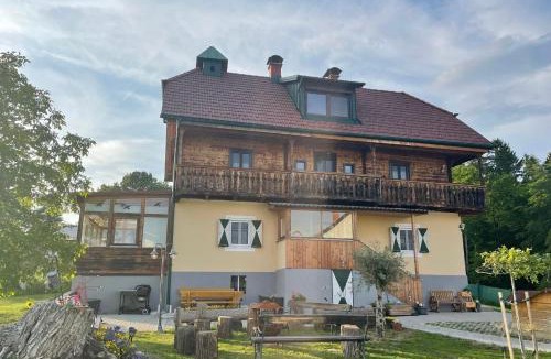 Graz Apartment | Uriges Bauernhaus mit Blick auf Graz