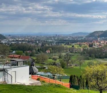 Graz Apartment | Uriges Bauernhaus mit Blick auf Graz