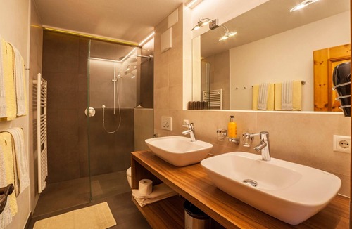 Burgusio Apartment | Vacation Apartment "Sonnenhof Sonnwend" with Mountain View, Terrace & BBQ