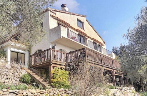 Montauroux House | Vacation Home "Villa Robinson Belvedere" with Mountain View, Private Pool & Wi-Fi