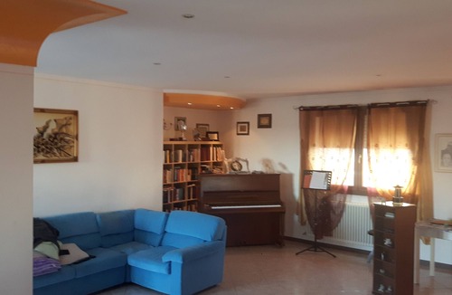 Camponogara House | Venice! 15 'by train. Lido, Chioggia, Padua, Treviso, Verona-Wi-Fi free.