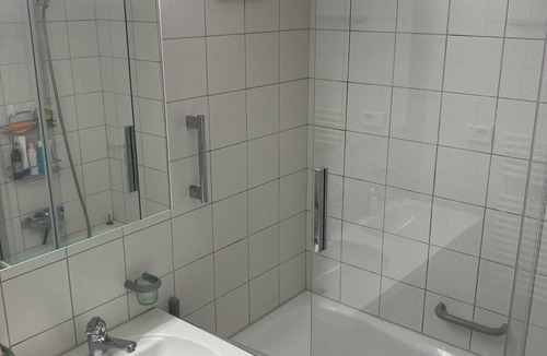 Bach Apartment | Very Nice, Ideally Located, 3 Bedroom Apartment in Wollerau