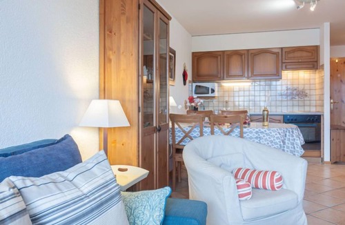 Saint-Pierre-de-Clages Apartment | Victoria 1 C1 by Interhome