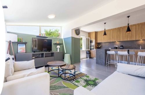 Valras-Plage House | Villa Familiale avec Piscine et Petanque
