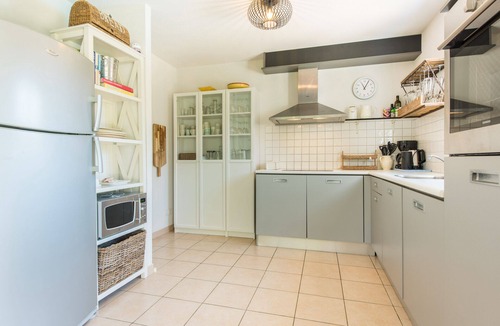 Vallon-Pont-d'Arc Villa | Villa for 10 people with air conditioning, near the river