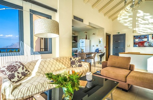 Nopigia Villa | Villa Pounentes, a few meters from Nopigia Beach !