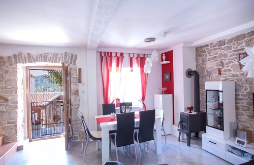 Cove Donja Krusica (Donje selo) Villa | Villa Tudor on Island Šolta