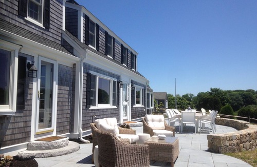 Chatham House | Waterfront Chatham Village, Short Walk to Town & Lighthouse Beach