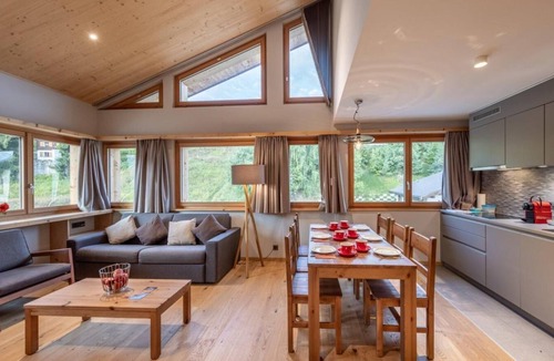 Vercorin Apartment | Wifi, 250m from shops, fitness, sauna, hammam, tv, ski locker, 78m², Vercorin