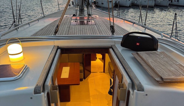 16.5 m air-conditioned luxury sailboat, Porquerolles