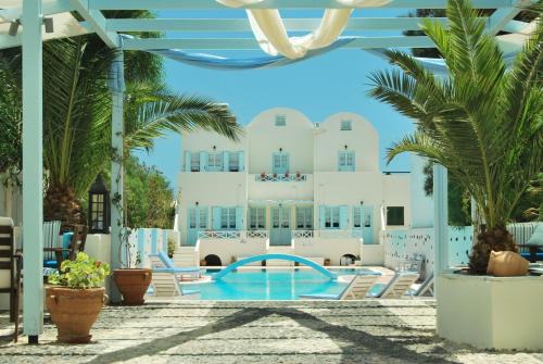 Aeolis Santorini