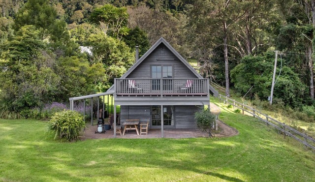 Alcheringa Cottage - Amazing location with views!