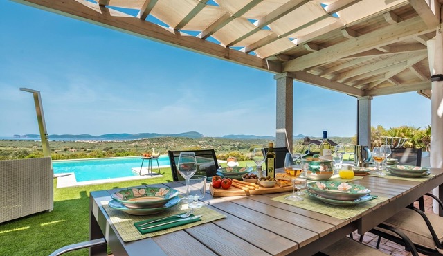 Alghero Spectacular Villa Carrabufas sea view near the centre