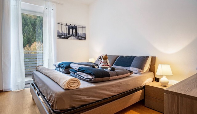 Apartment 'Martina's Place' with Mountain View, Balcony and Wi-Fi