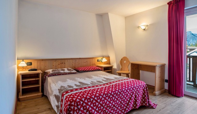 Apartment 'Giongo Residence Aparthotel 101' with Mountain View, Shared Terrace and Wi-Fi