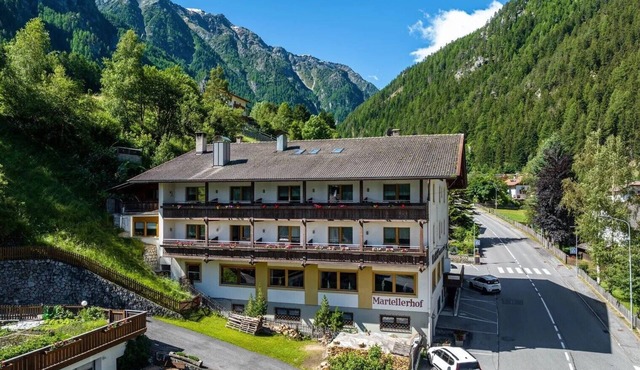 Apartment 'Martellerhof - Opis Pennhaus Small' with Sea View, Shared Terrace and Wi-Fi