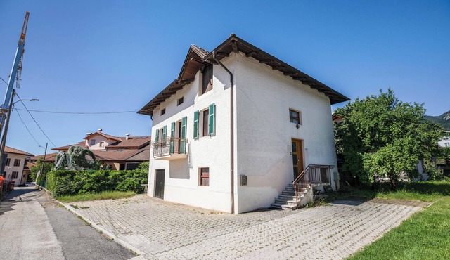 Apartment 'Melax' with Mountain View, Private Garden and Balcony