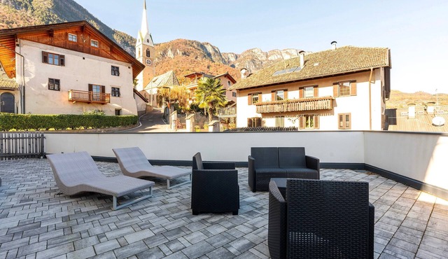 Apartment 'Mendelbahn' with Mountain View, Private Terrace and Wi-Fi